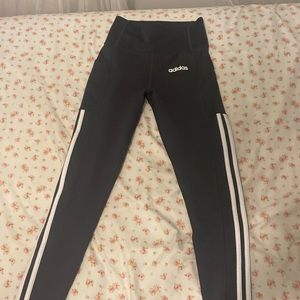 Adidas athletic leggings